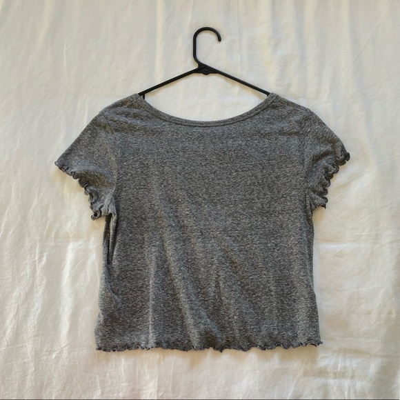 Wild Fable Ruffle Hem Tee Size Medium - Gray. - Picture 2 of 4
